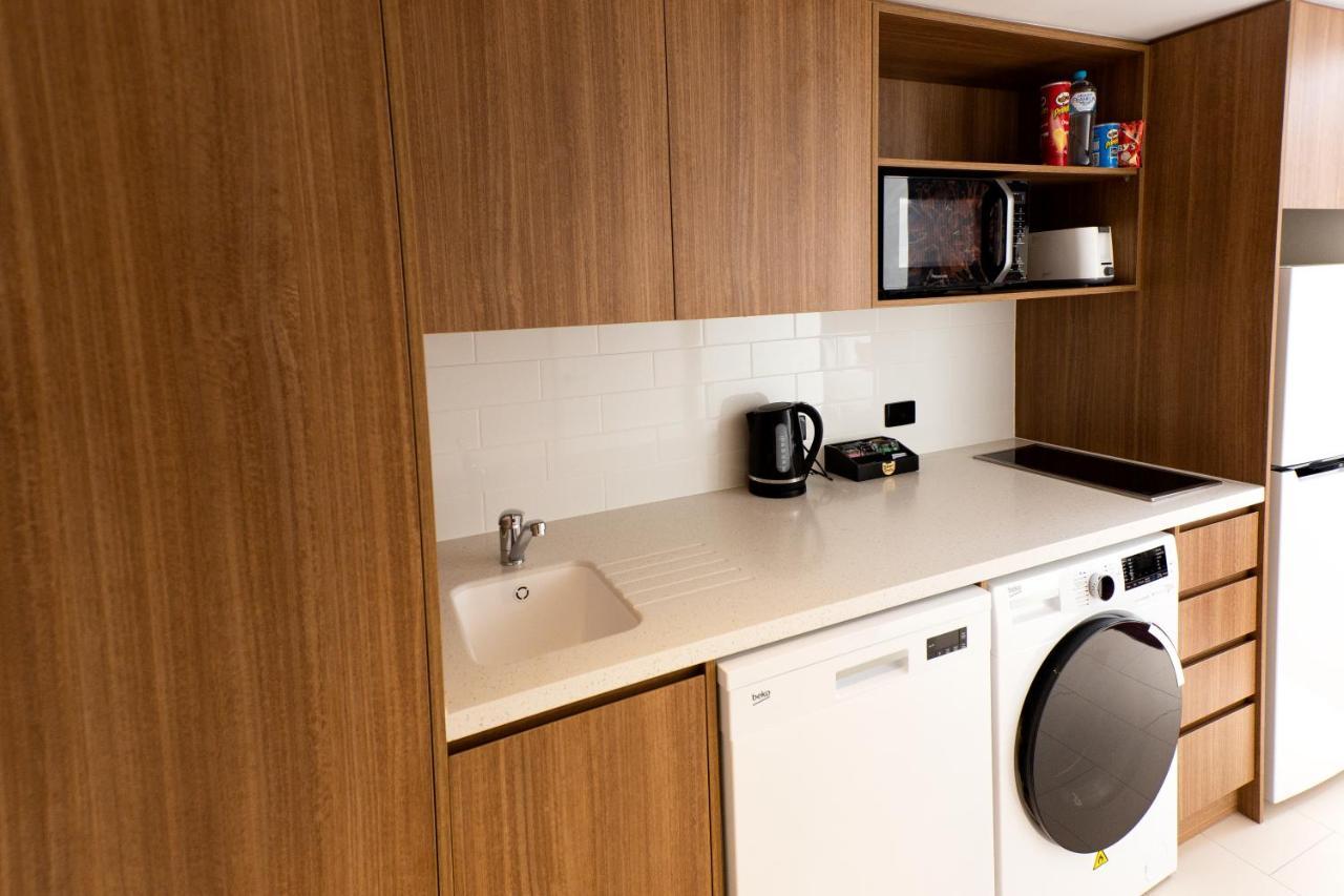 Mantra Gladstone Apart otel Dış mekan fotoğraf